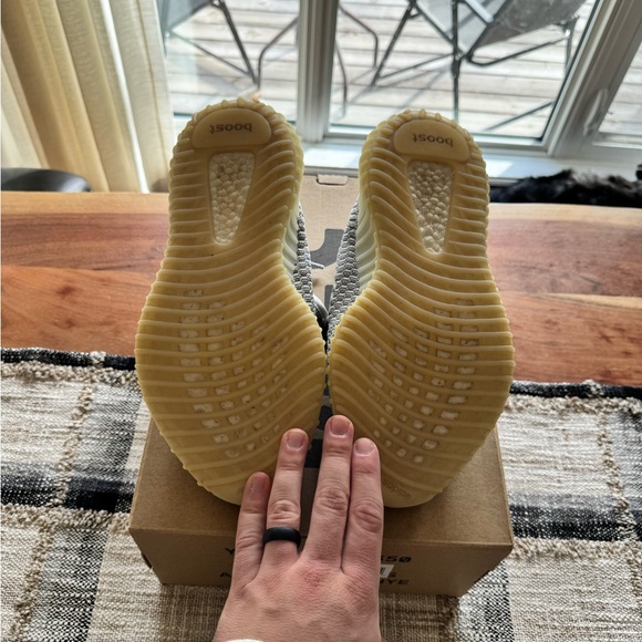 Adidas Yeezy 350 V2 “Static” - Picture 2 of 6